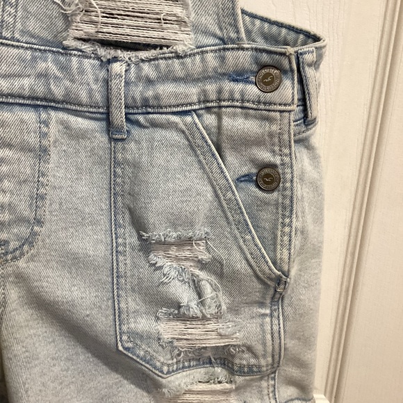 Distressed Overall Shorts, Size M - Picture 2 of 10